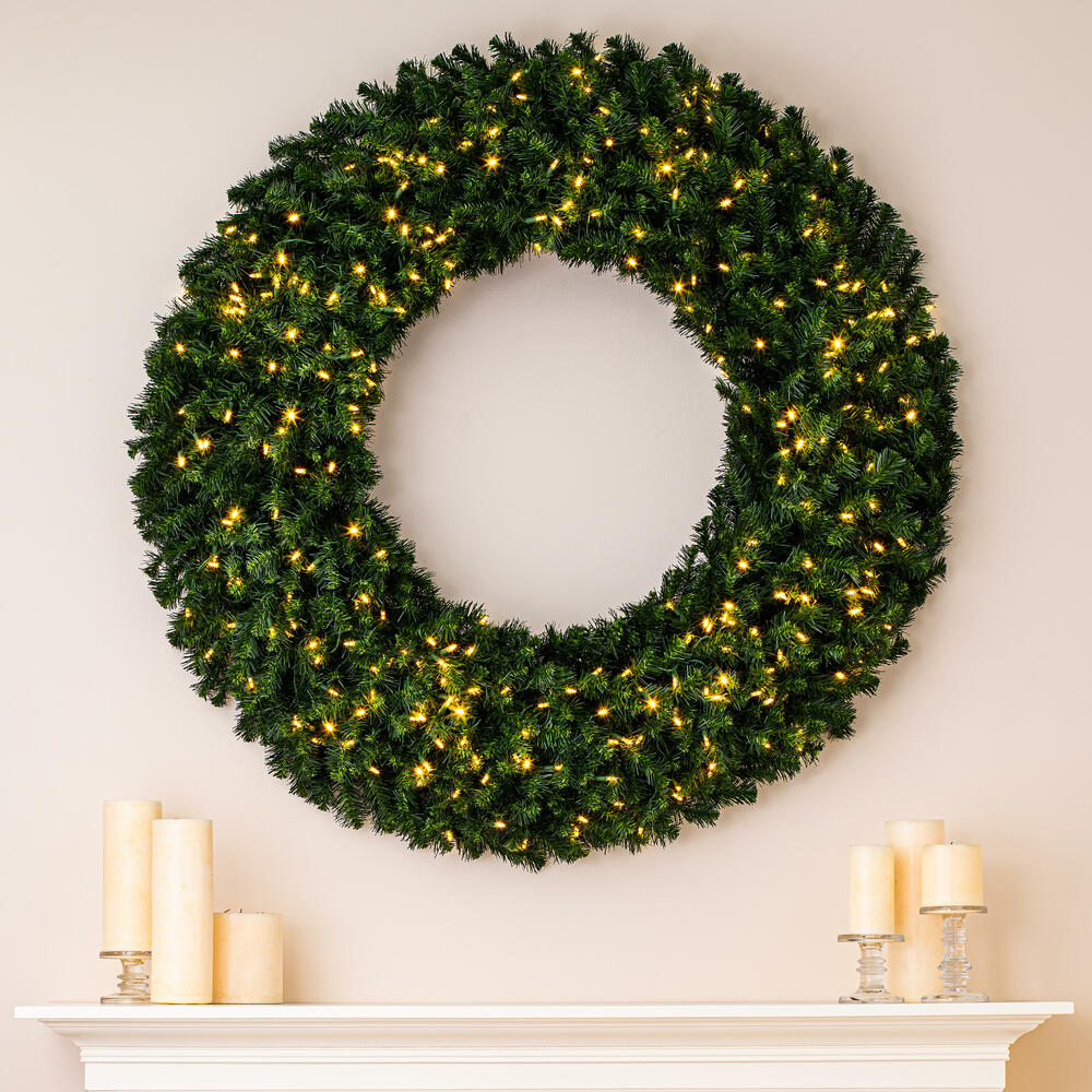 Vickerman - Douglas Fir Artificial Christmas Wreath, Clear Dura-lit Incandescent Mini Lights - Image 4